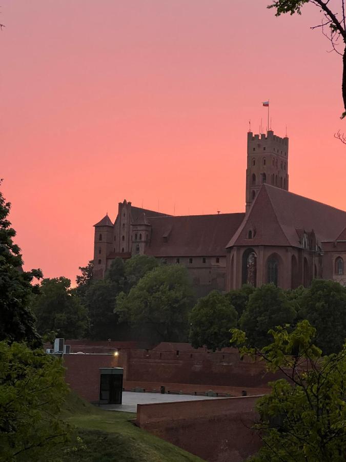 Castle View Apartment Malbork Bagian luar foto