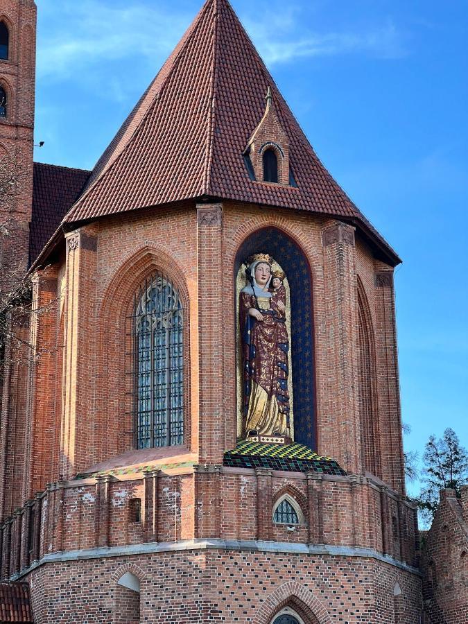 Castle View Apartment Malbork Bagian luar foto